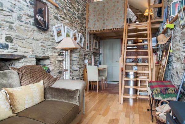 Crows’ Hermitage - A Tiny Stone Cottage in Dublin 3 Crows Hermitage8