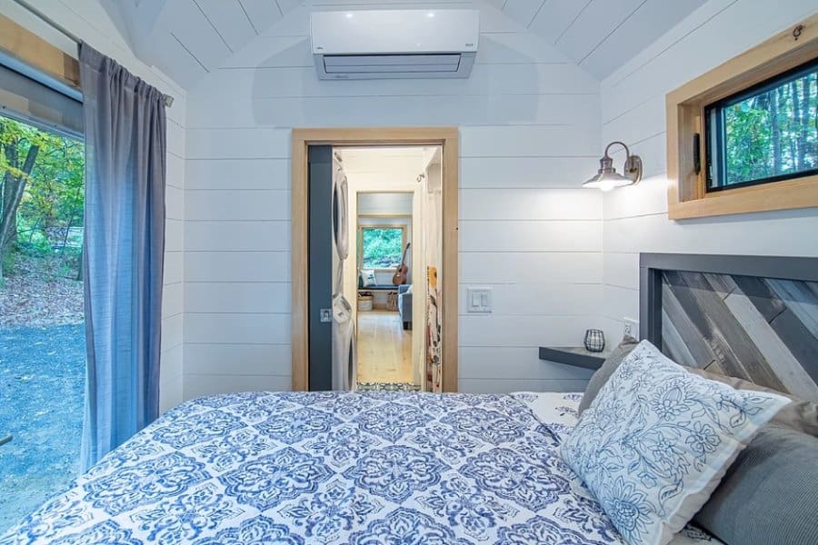 30-Ft. Tiny Farm House With First Floor Bedroom 14 The Burmenbov23