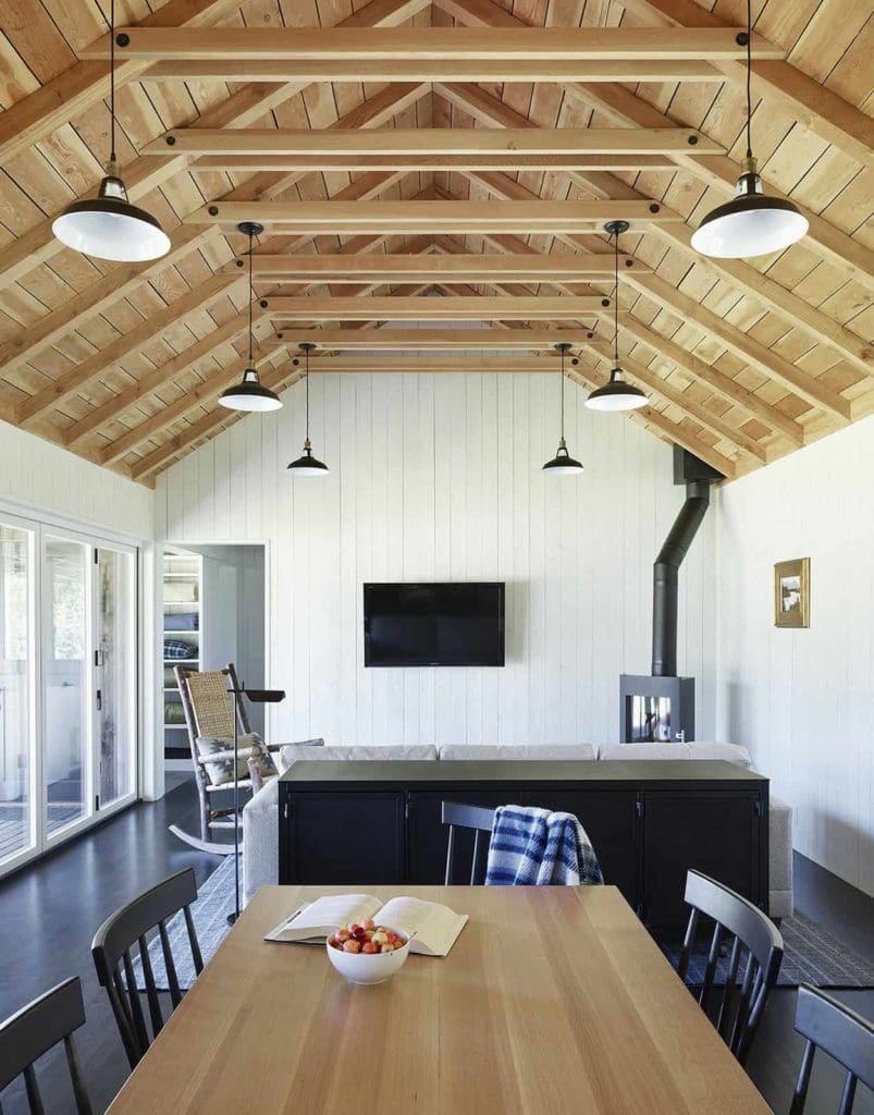 Cozy Cabin Retreat Boasts Net-Zero Energy In The Pacific Northwest 11 goCstudio 13