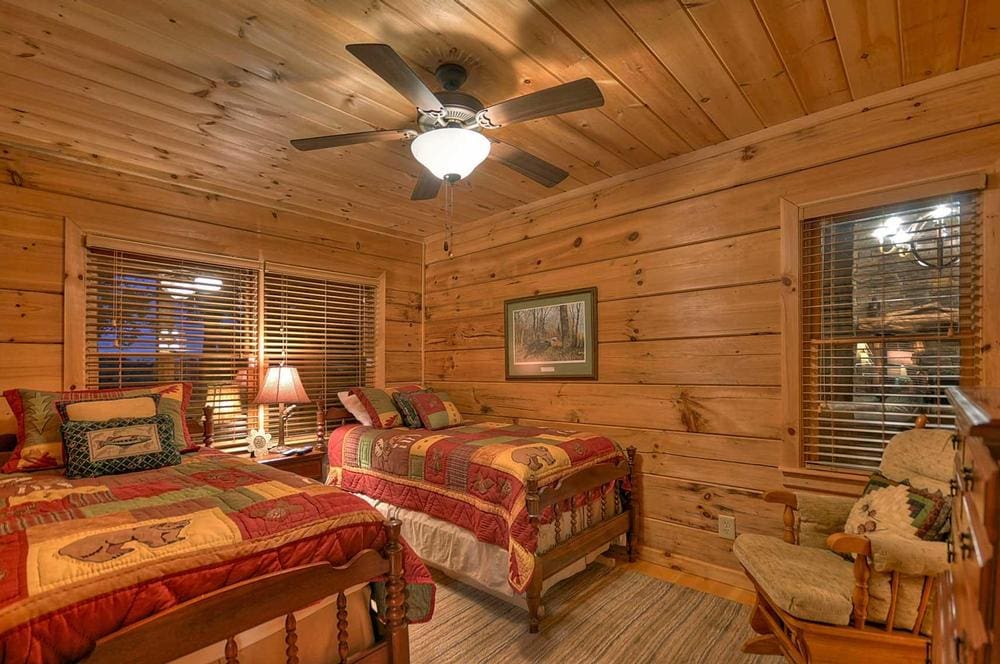 Treehouse Retreat - An Escape From The Pace And Stress Of Daily Life 7 P 205 15 opt