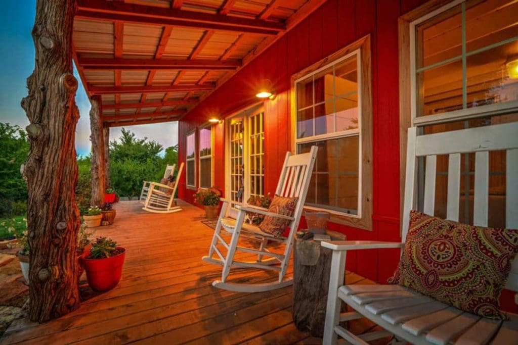 Oklahoma Couple Built A Stunning Red Cottage With A Farmhouse Style. 1 Red Cottage 5