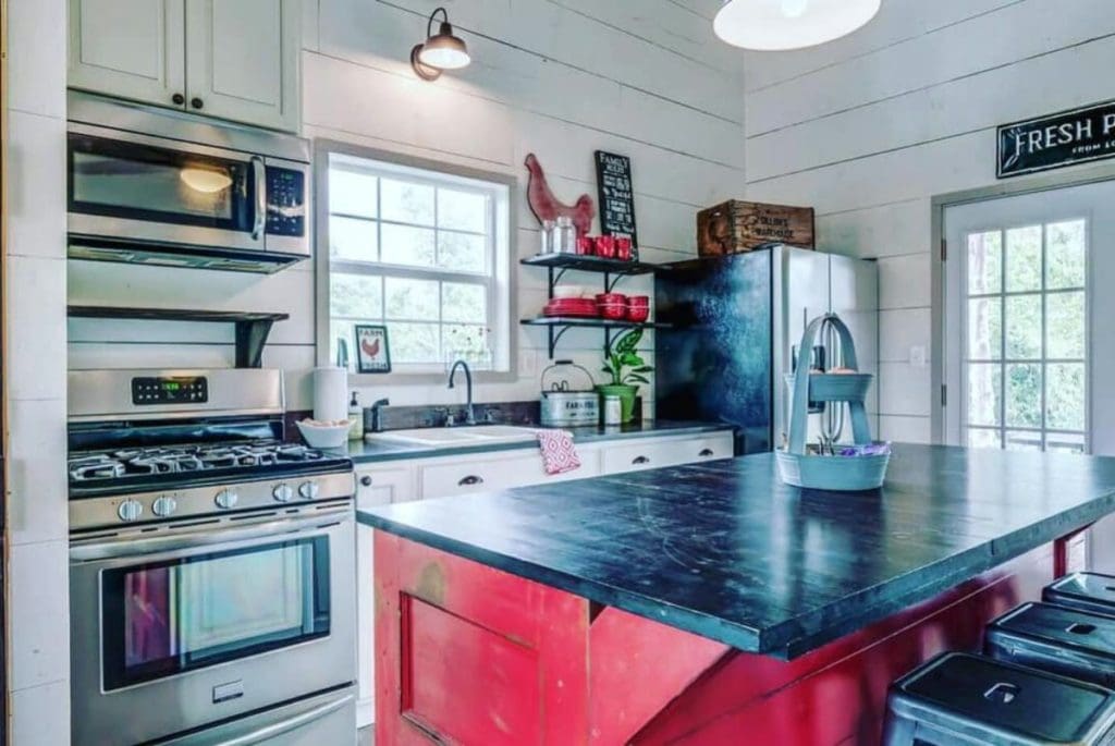 Oklahoma Couple Built A Stunning Red Cottage With A Farmhouse Style. 3 Red Cottage 6