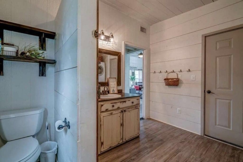 Oklahoma Couple Built A Stunning Red Cottage With A Farmhouse Style. 6 Red Cottage 8