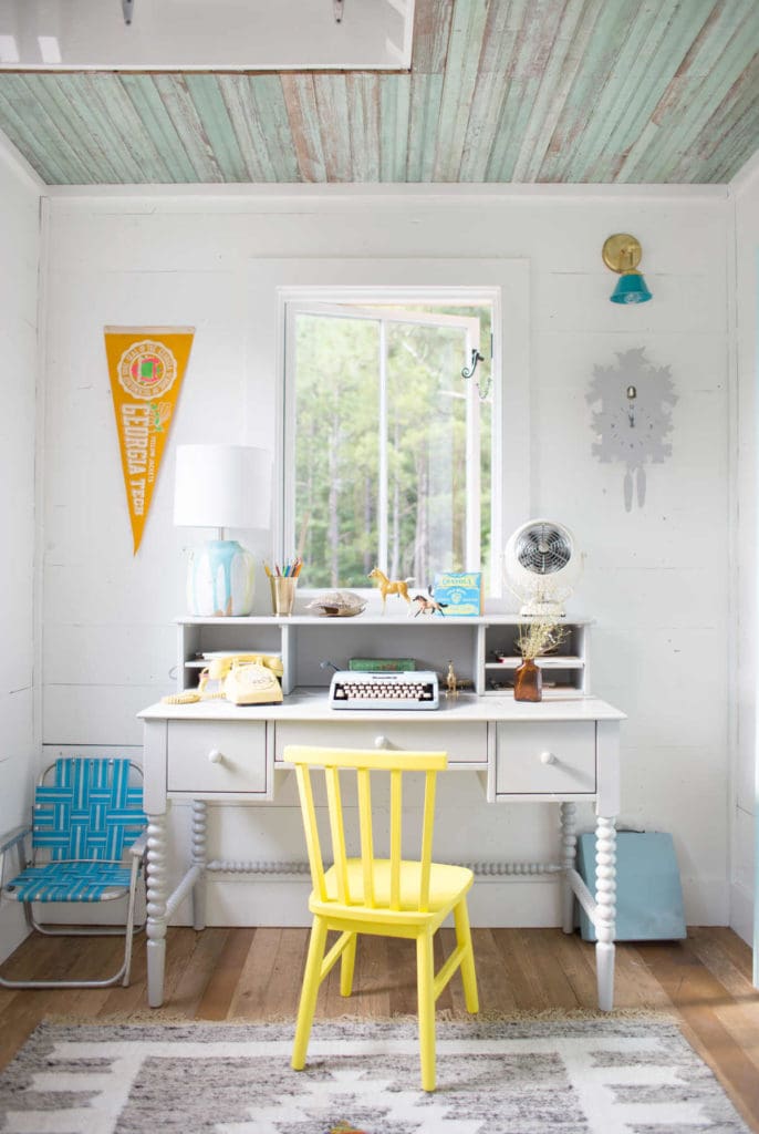 A Treehouse In The Pines - Inspiration For A Rustic Retreat For Kids 5 Treehouse Photos 24 tqs23j