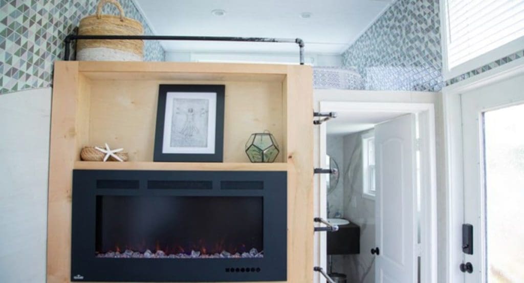 This Tiny House Is An Industrial Modern Dream Design In Florida 5 Venice 3