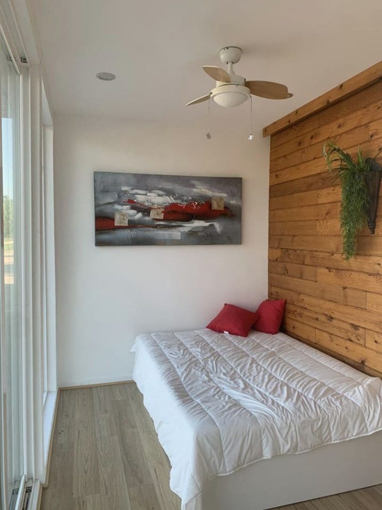 Stunning 40 Foot Luxury Converted Container Tiny House 2 Container Home 3