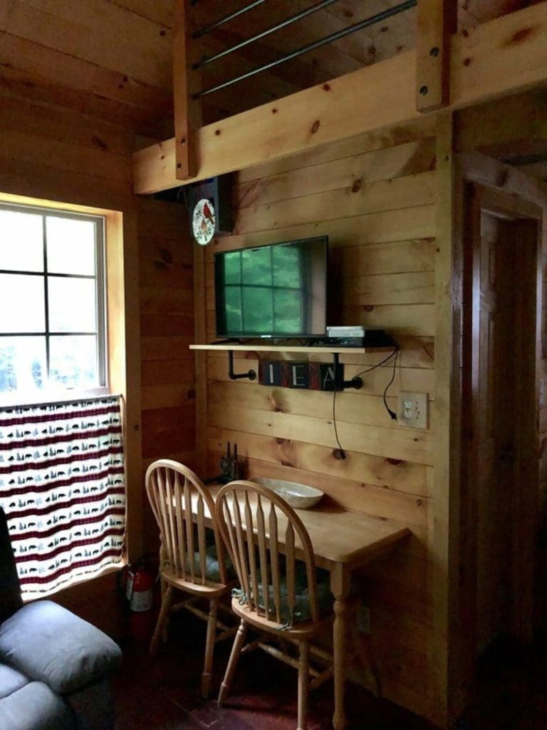 Breathtaking Off-Grid Cabin Near The Adirondack Park: 11 Acres of Nature Awaiting You! 2 Off Grid Cabin 7