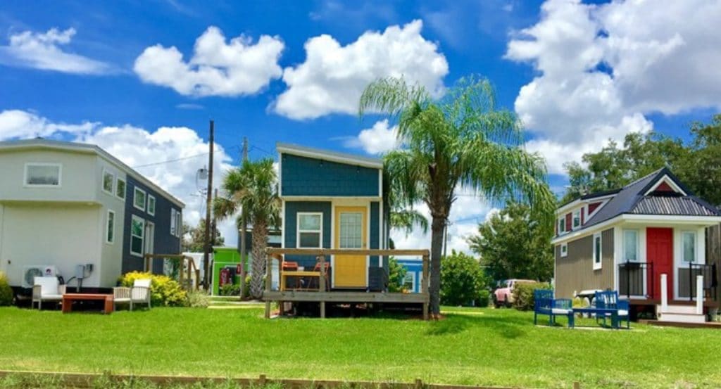 Relax In Style In The Blue Heron Modern Lakefront Tiny House 12 The Blue Heron 10 1 1024x553 1