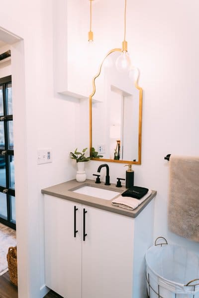 How a Shipping Container Home Reconnected a Daughter With Memories of Her Father 9 the lily pad9