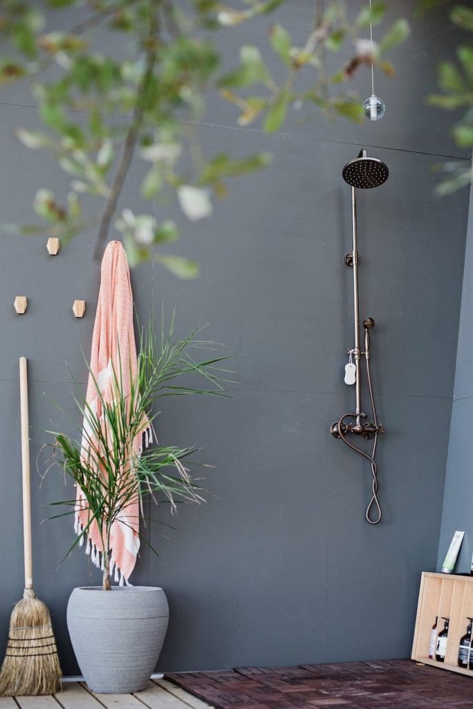 10-Square-Meter House: The Ultimate Tiny Vacation Retreat Near Vancouver 7 100 Square Foot Tiny Vacation Home outdoor shower 1