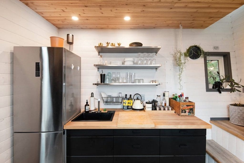 10-Square-Meter House: The Ultimate Tiny Vacation Retreat Near Vancouver 2 100 Square Foot Tiny Vacation Home tiny kitchen 1