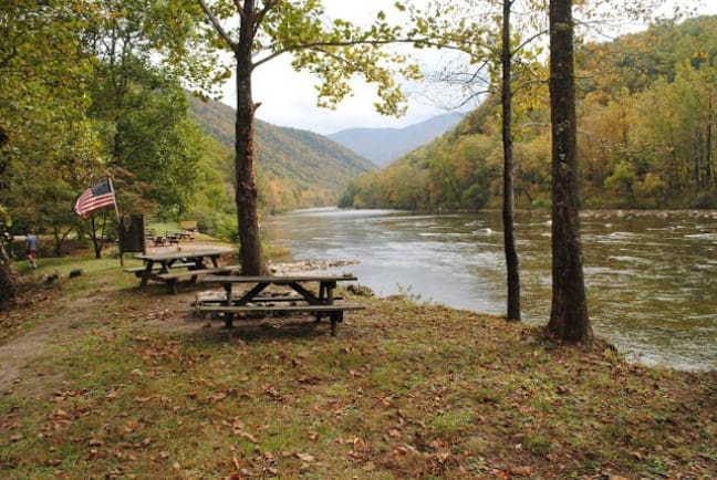Book Your Next Vacation At The River Escape Tiny House In Erwin, Tennessee 2 3 river escape th
