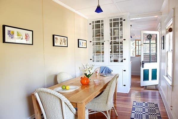 This Tranquil Little Cottage Is Anyone's Dream House 5 5 1
