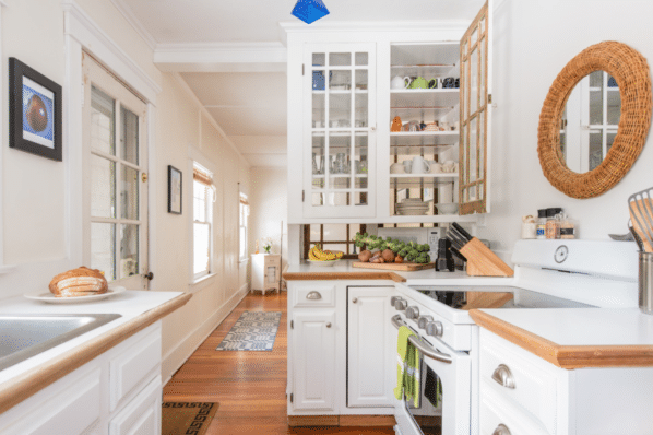 This Tranquil Little Cottage Is Anyone's Dream House 6 6