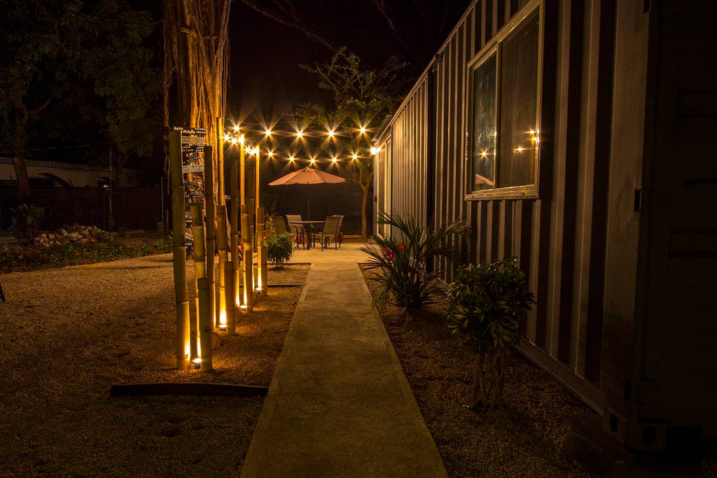 The Spa Bathroom Turns This Shipping Container Into A Luxury Tiny Home 13 Costa Rica Container 5