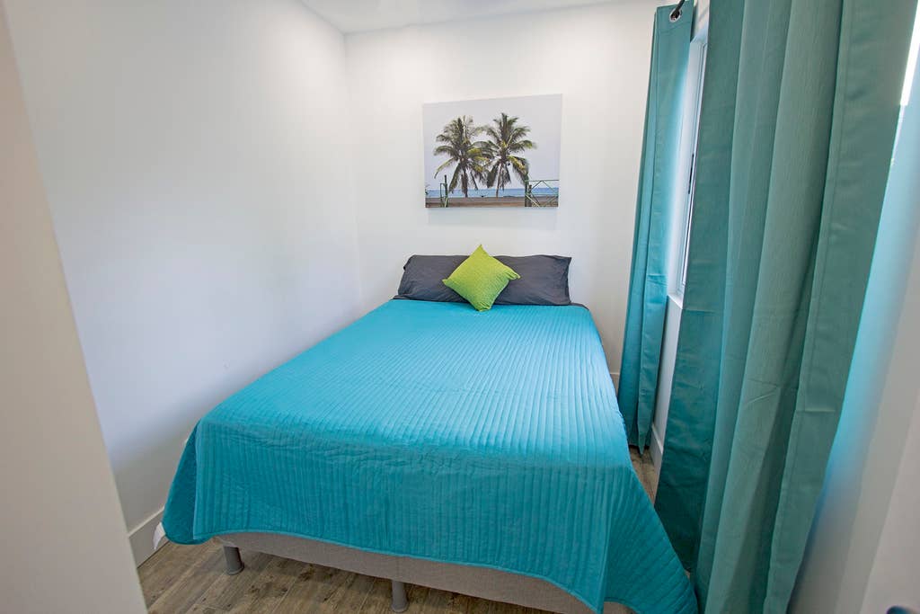 The Spa Bathroom Turns This Shipping Container Into A Luxury Tiny Home 6 Costa Rica Container 8