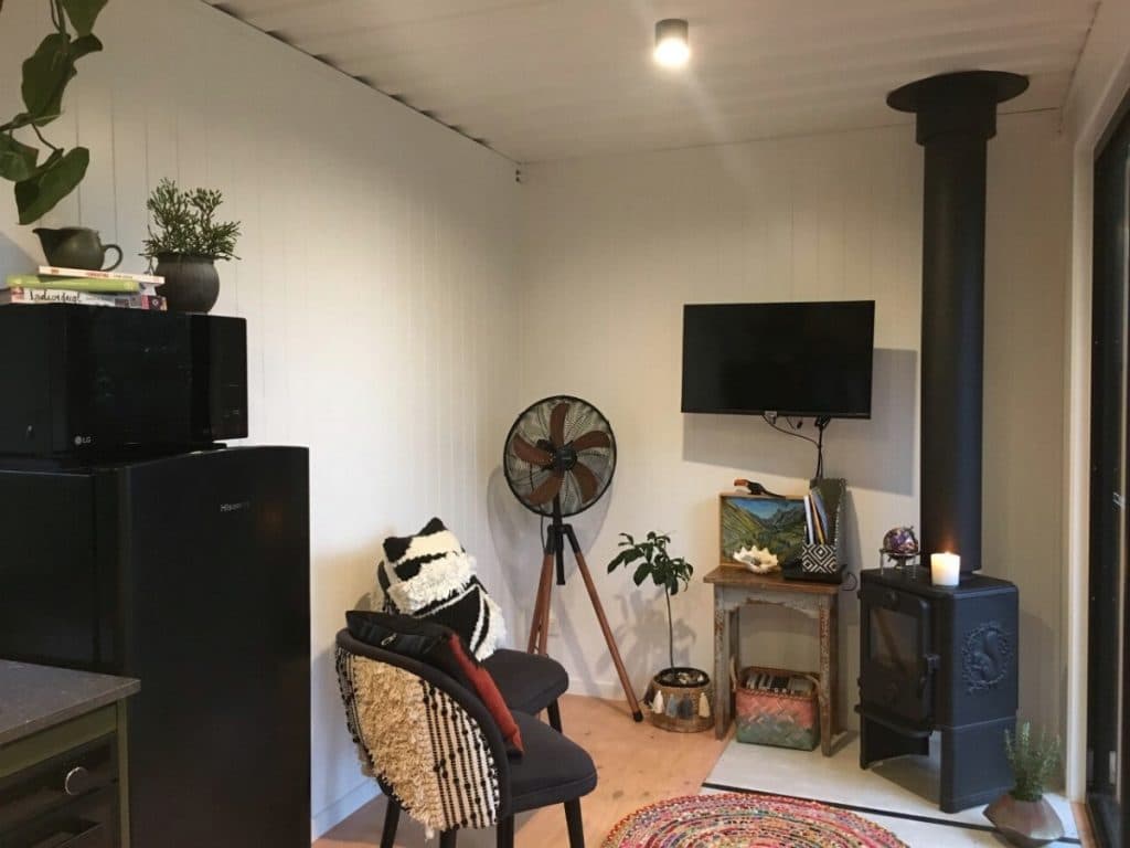 This Converted Shipping Container House Is The Ideal Outback Escape 4 Outback Escape 14 1024x768 1