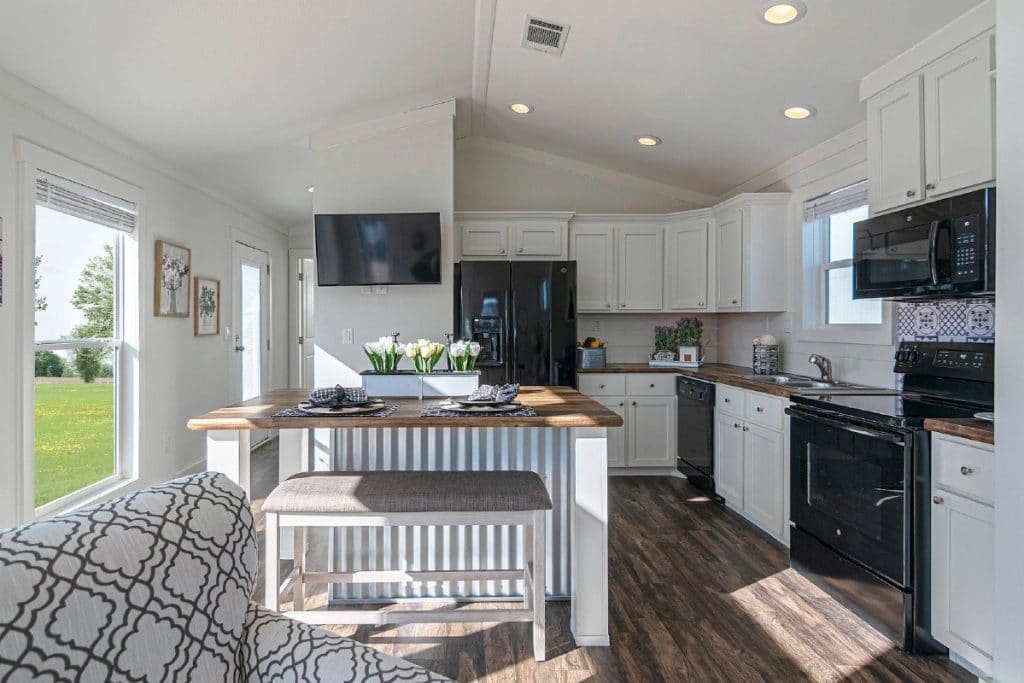 Fall In Love With The Starling Tiny House Cottage With Smart Home Features 2 Smart Cottage 2 1024x683 1