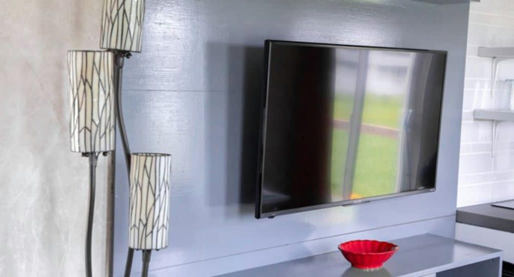 Multi-Level Artistic Style Makes The Universal Tiny Home Perfect 3 The Universal 3 1024x553 1