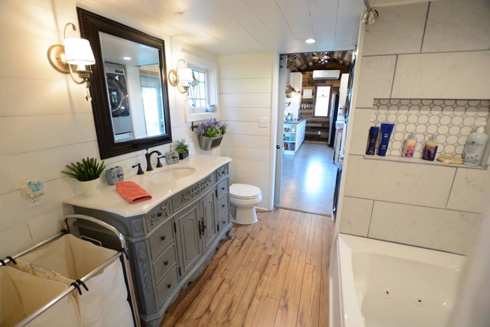 Vintage Retreat By Hill Country Tiny Houses 13 vintage retreat 10