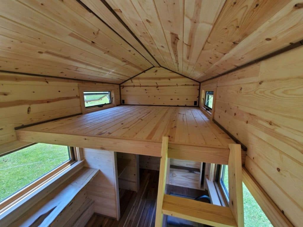 This WoodWorkers Dream Is A Tiny Houses On Wheels For Rustic Living 12 Woodworkers Cabin 8 1024x768 1