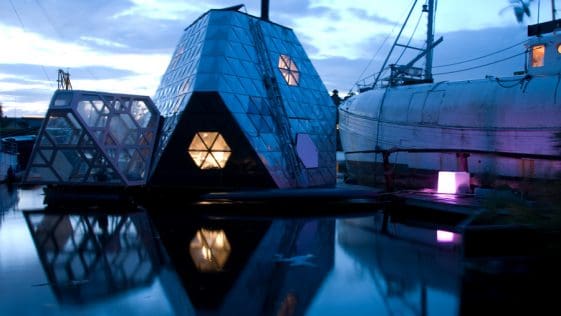 Floating Platform House 7 1 dusk