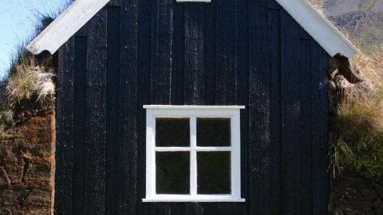 sod house iceland 5