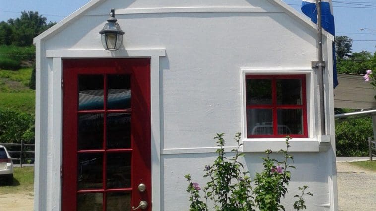 tiny mobile kitchen 1