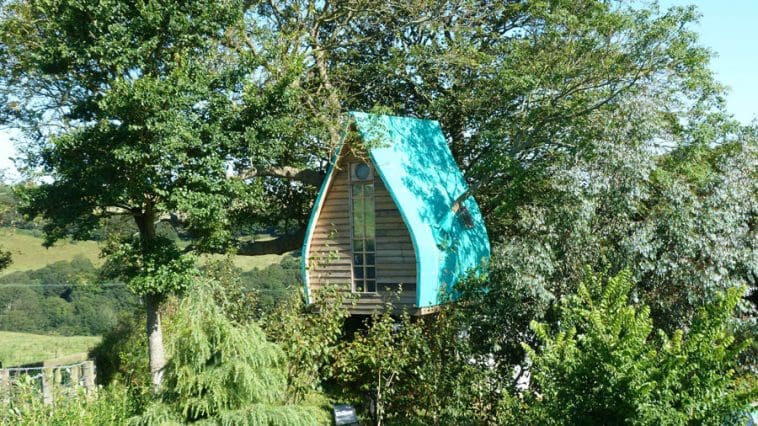 treehouse front view