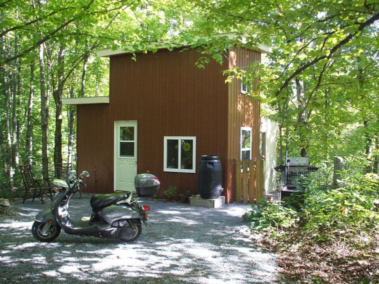 Tiny House Ontario Teeny Abode Living Big In A Tiny House