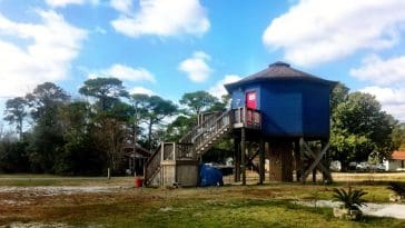 beach tiny house on wheels 1
