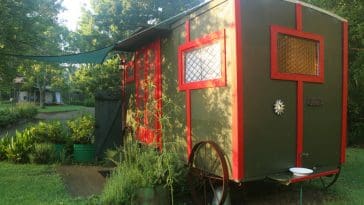 romantic gypsy wagon 1