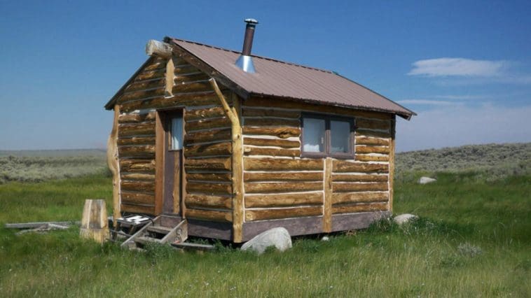 tiny wyoming cabin 1