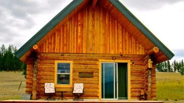 hannahs little cabin 1