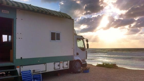 joes truck house 1