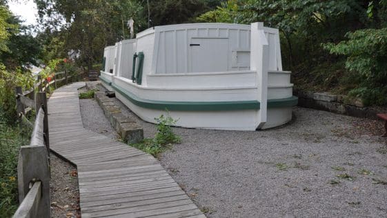roscoe village canal boat 1