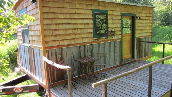 garden caravan 1