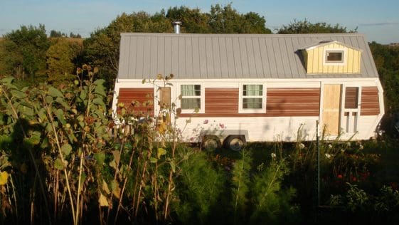 snug tiny house 1