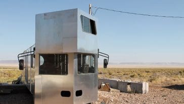 alvord desert tiny house 1