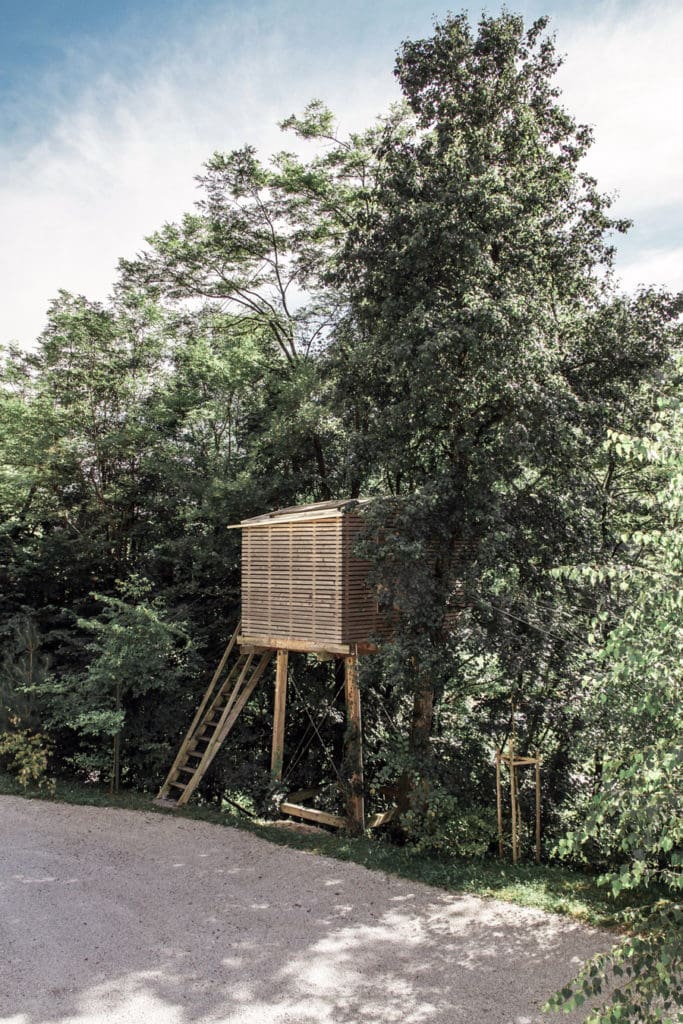 Hiška H06 - An Ultra-Modern Treehouse in Lukovica, Slovenia 6 modern treehouse designed by Rok Pezdirc in Slovenija 6