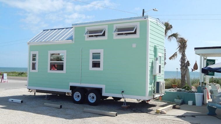 beach cottage signatour 1