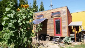 lauras tiny house 1