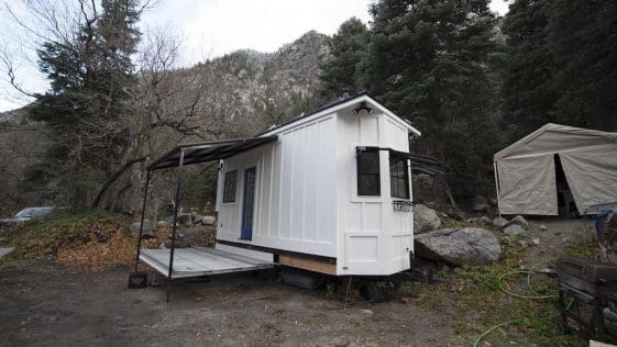 sandy tiny house 10