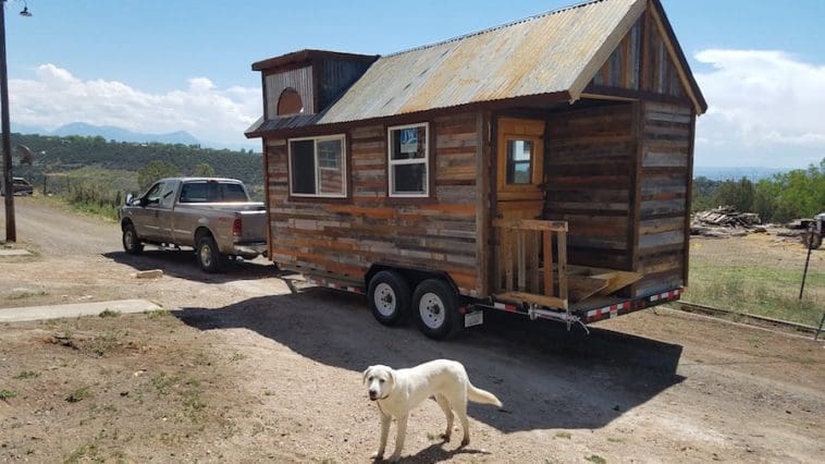 handcrafted tiny cabin 1