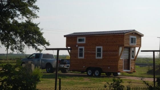 stephanis tiny house college student 1