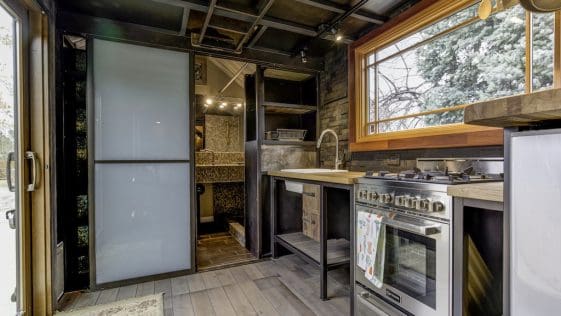 earth and sky palace 8