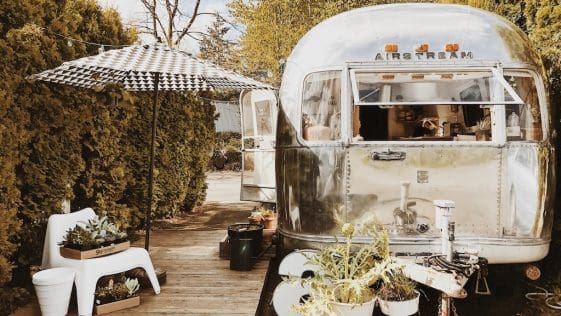 restored 1971 airstream sovereign 1