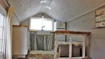 black pearl tiny house 3