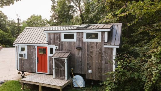 rustic modern tiny house 1