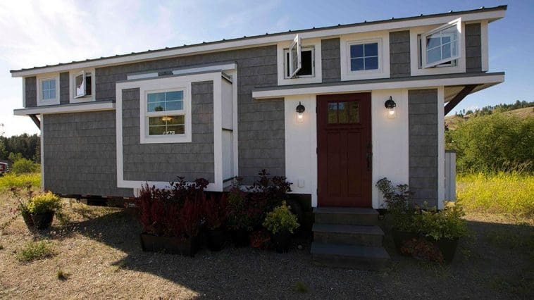 expandable tiny cottage 1